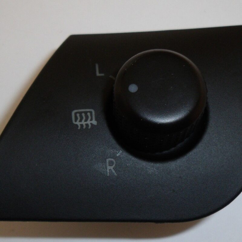 BUTON OGLINZI FABIA 2000-2008 10 PINI 6Y1959565E