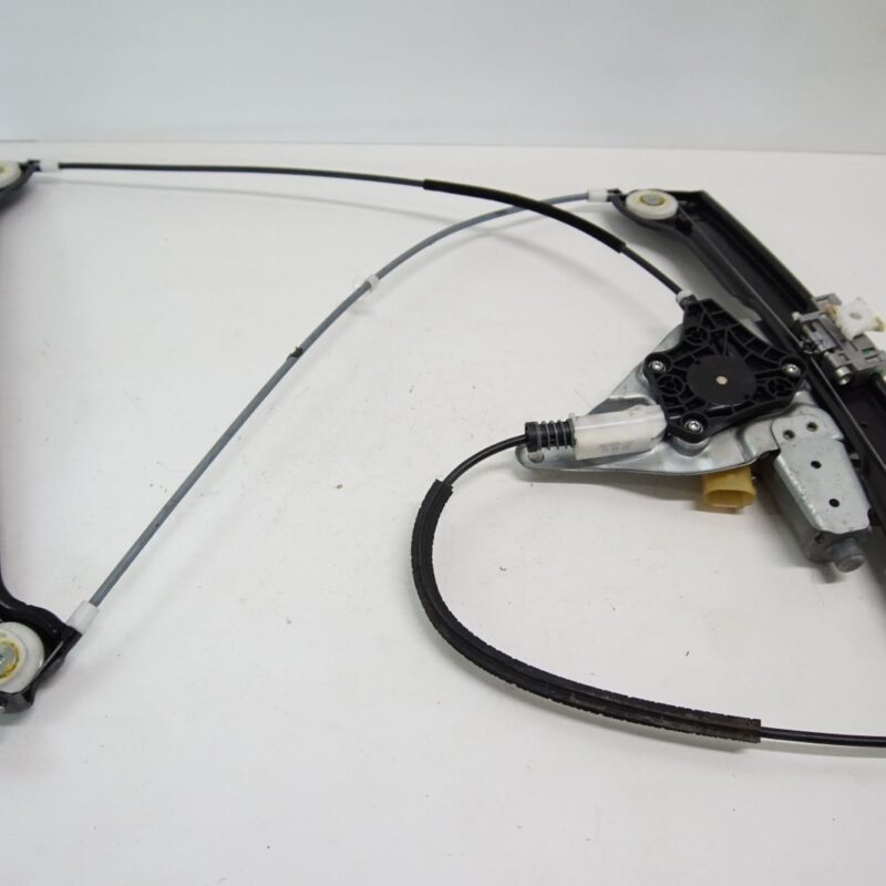 PUTEM REPARA! SUNATI LA 0735 22 66 40! - Macara geam BMW seria 6 E63 coupe 2003-2010 fata stanga sau dreapta